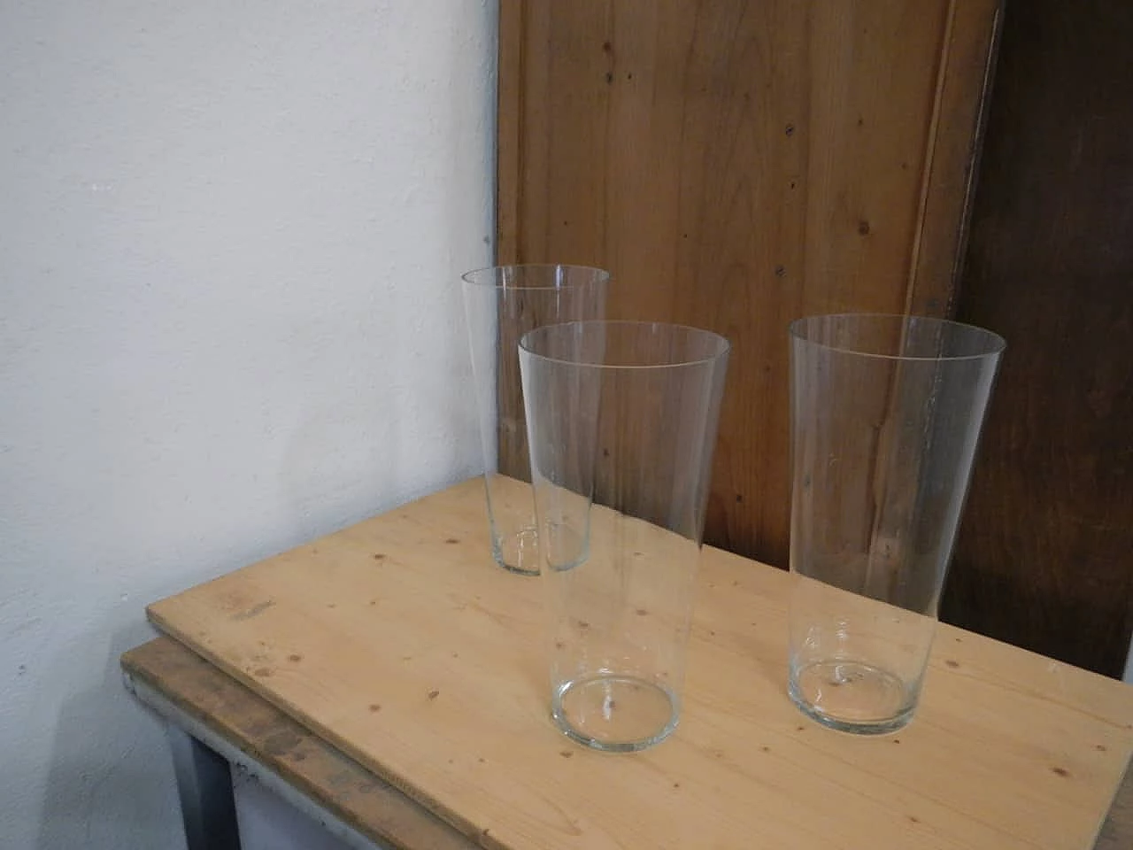 3 Vasi conici in vetro, anni '80 1