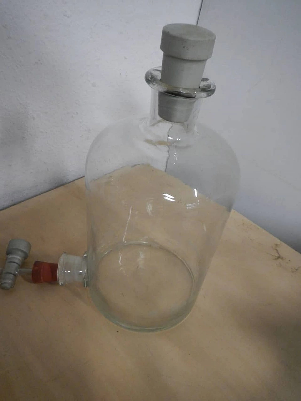 Chemistry laboratory vase, 1970s 3