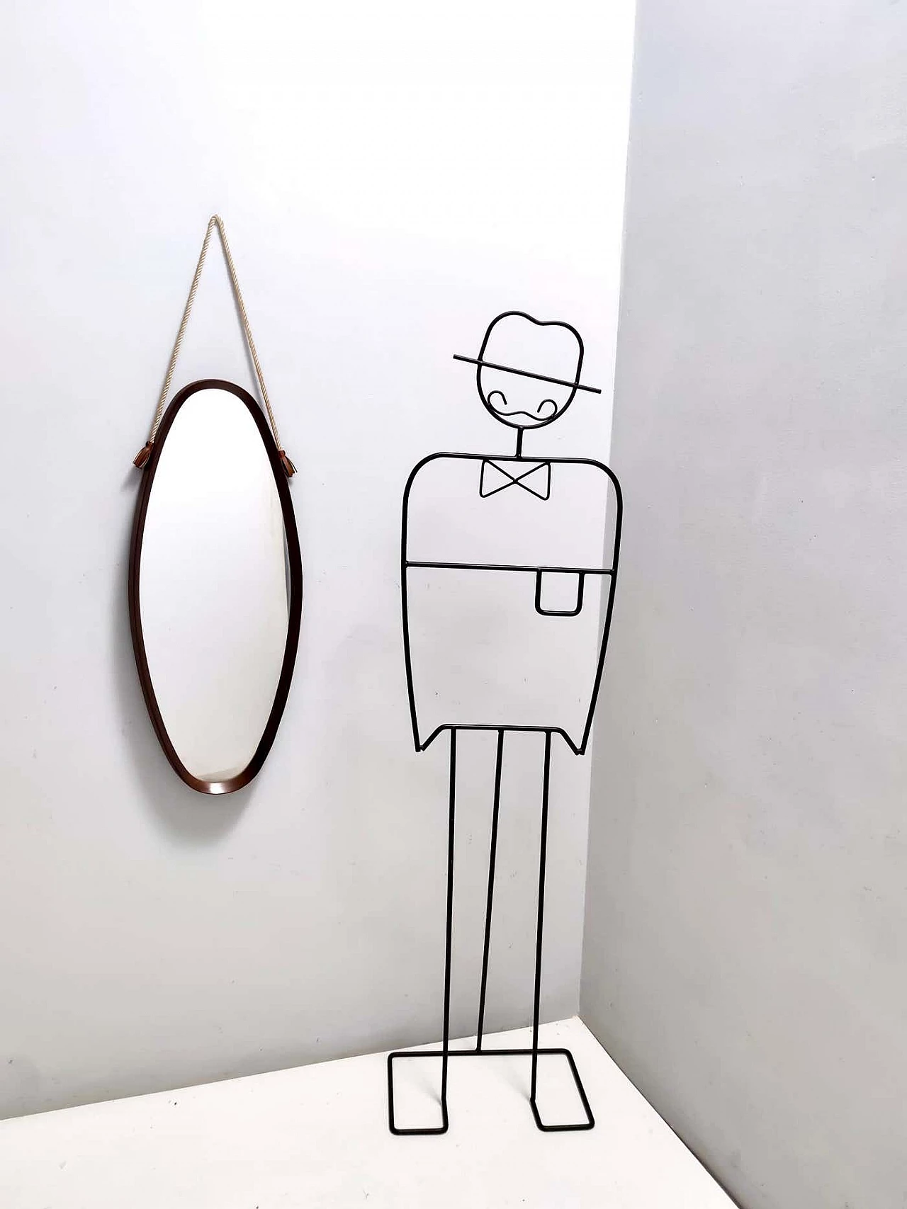 Specchio da parete ovale con cornice in faggio ebanizzato e corda in nylon, anni '50 8