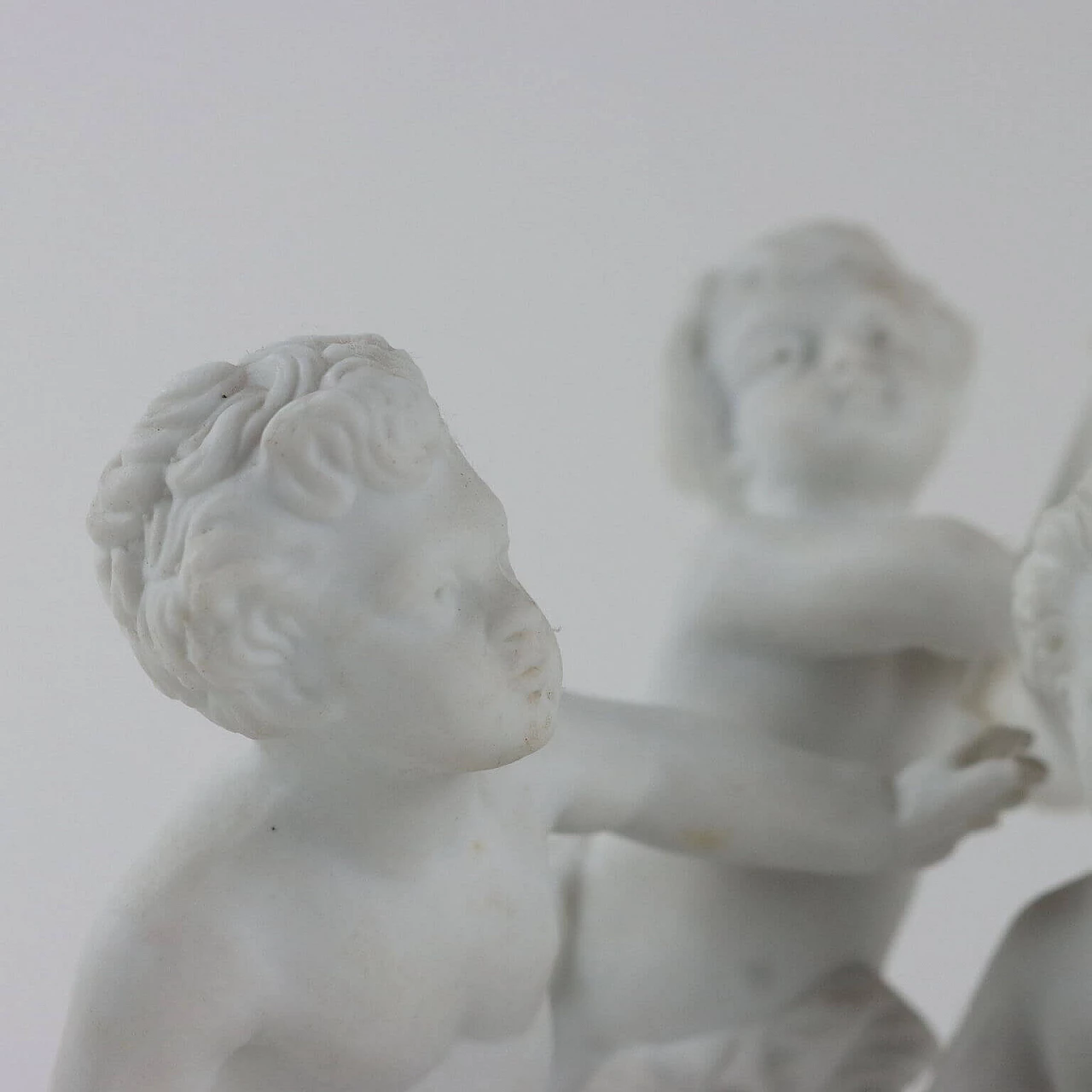 Sèvres Biscuit porcelain sculptural group of cupids, 1950s 4