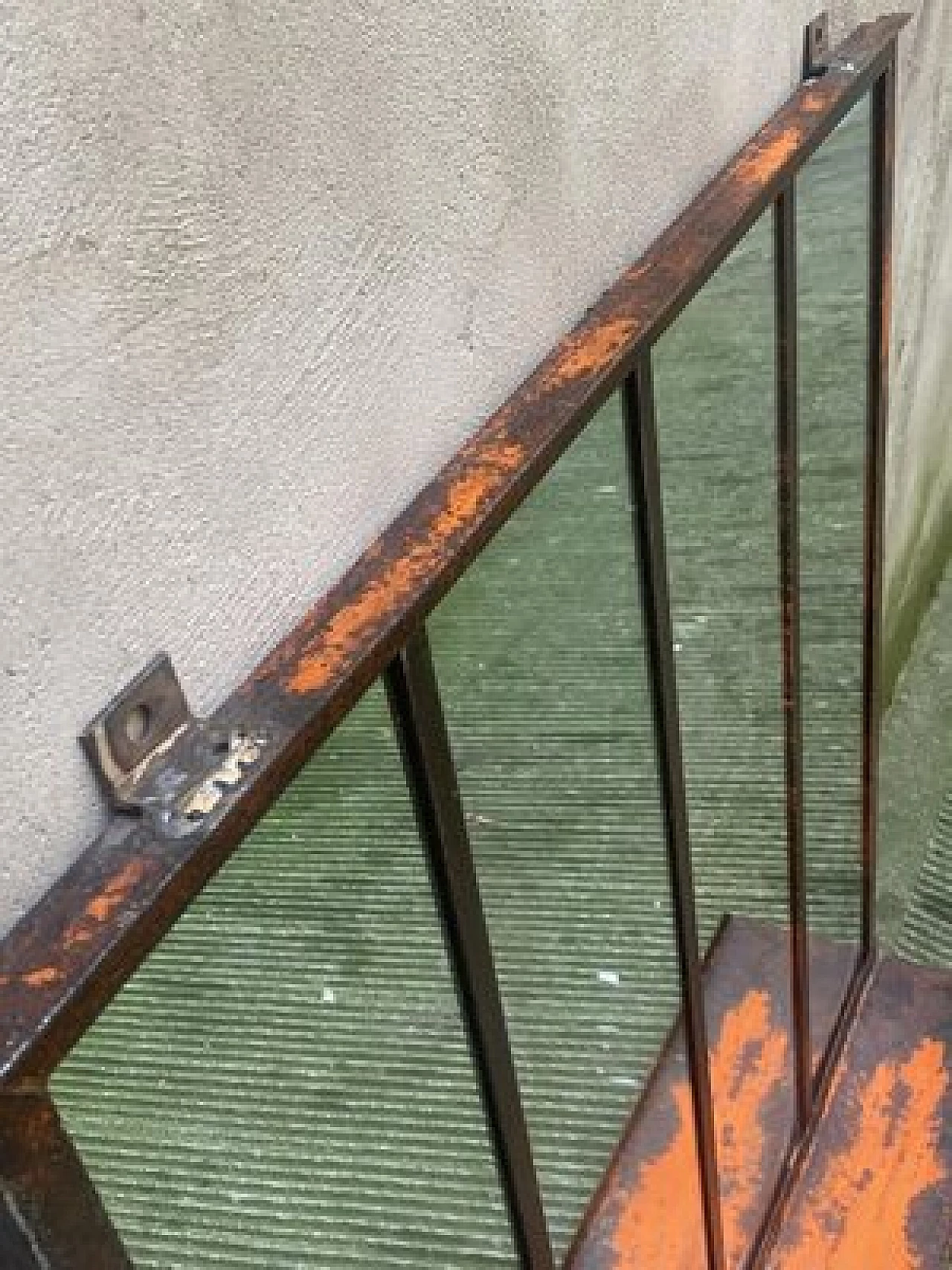 Specchio industriale in ferro, anni '50 4