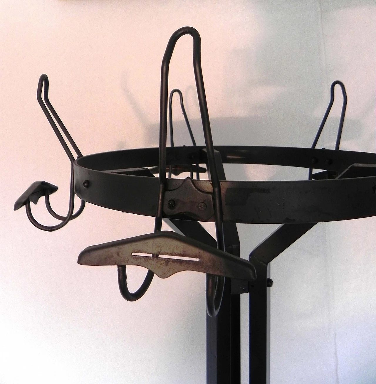 Appendiabiti a stelo, anni '60 5