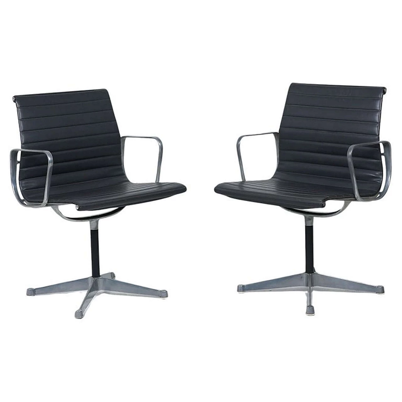 Coppia di poltrone EA 108 di Charles e Ray Eames per Herman Miller, anni '60 1