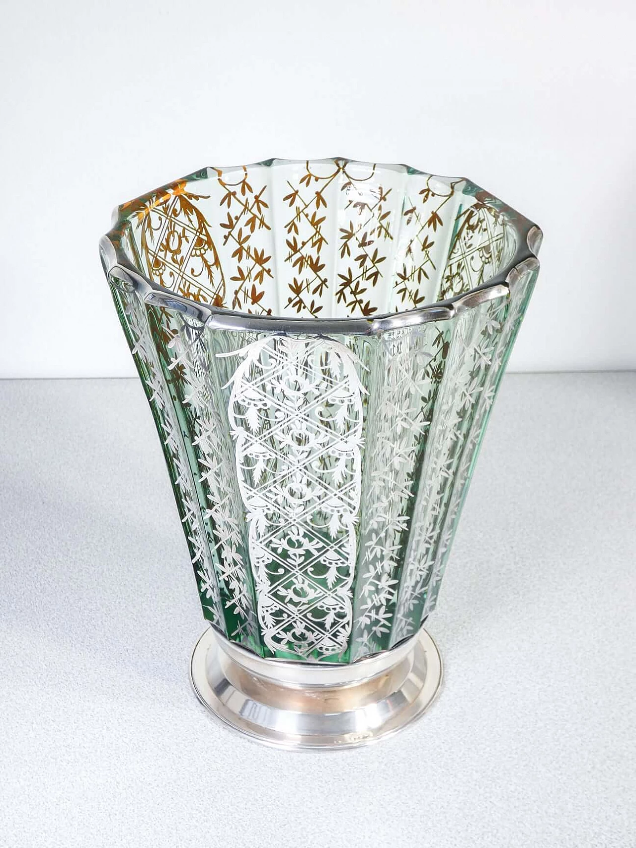 Vaso in vetro soffiato con decorazioni in argento, inizio '900 4