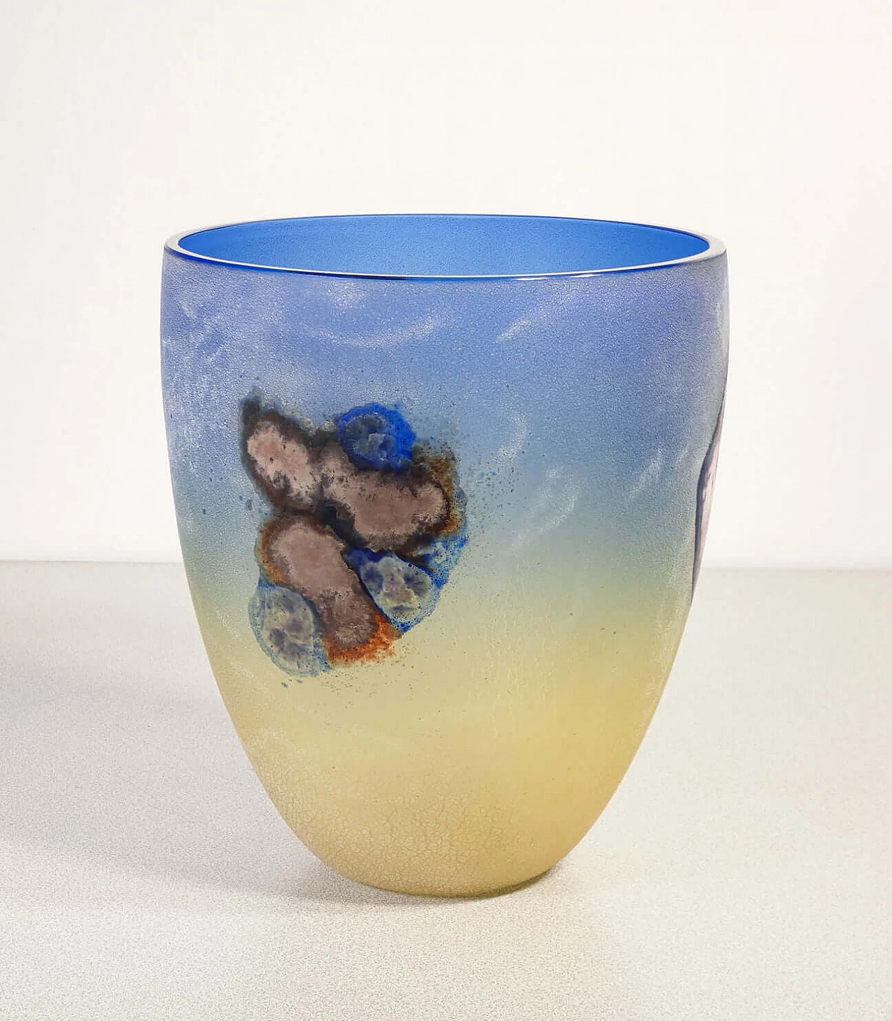 Vaso Scavo in vetro soffiato di Alfredo Barbini, anni '70 3