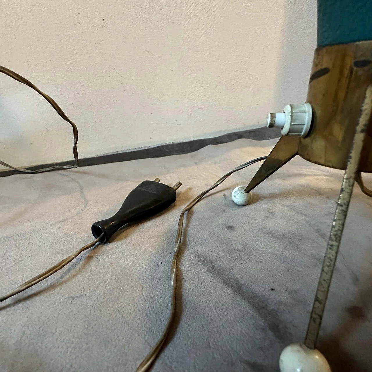 Sputnik brass table lamp in Stilnovo style, 1950s 3