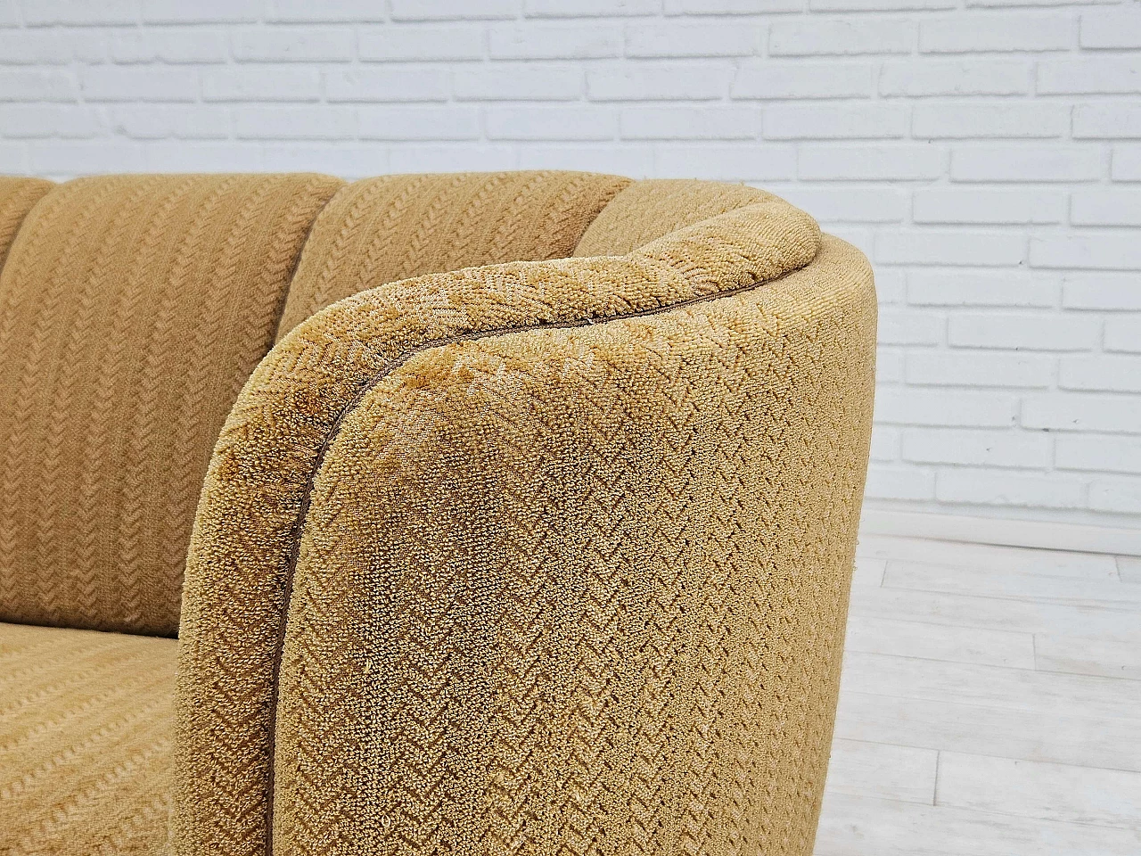 Danish Banana three-seater sofa in honey-coloured fabric, 1960s 3