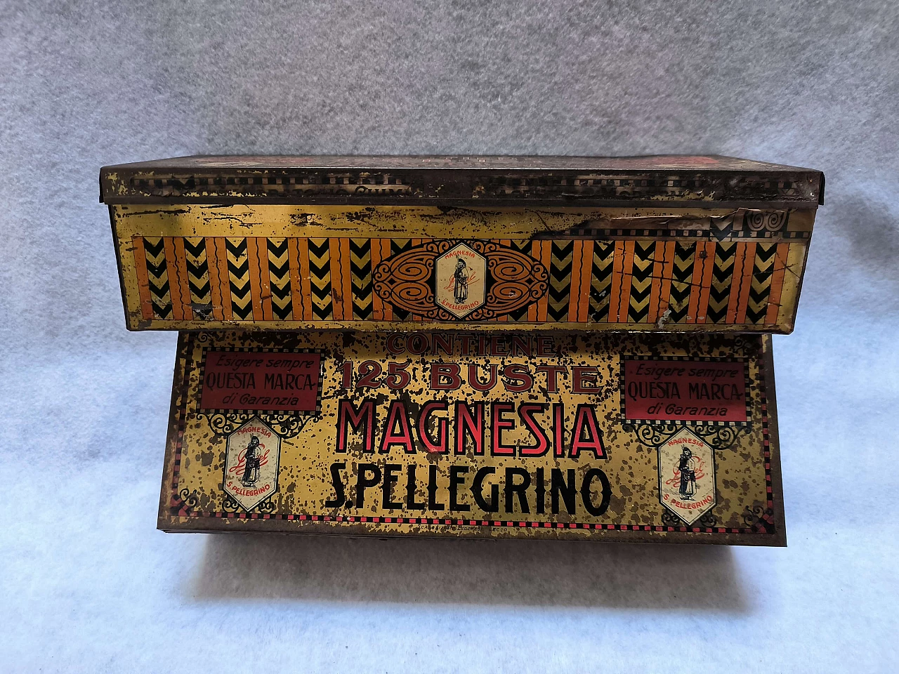 100 Scatole pubblicitarie in latta litografate XX sec 12