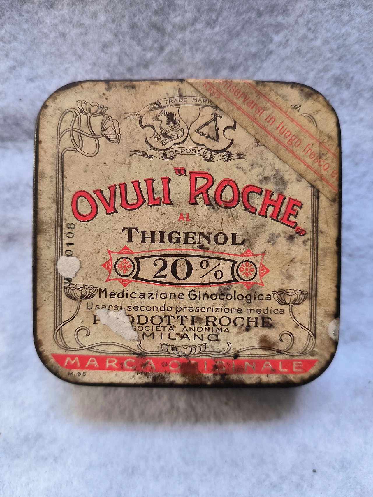 100 Scatole pubblicitarie in latta litografate XX sec 28