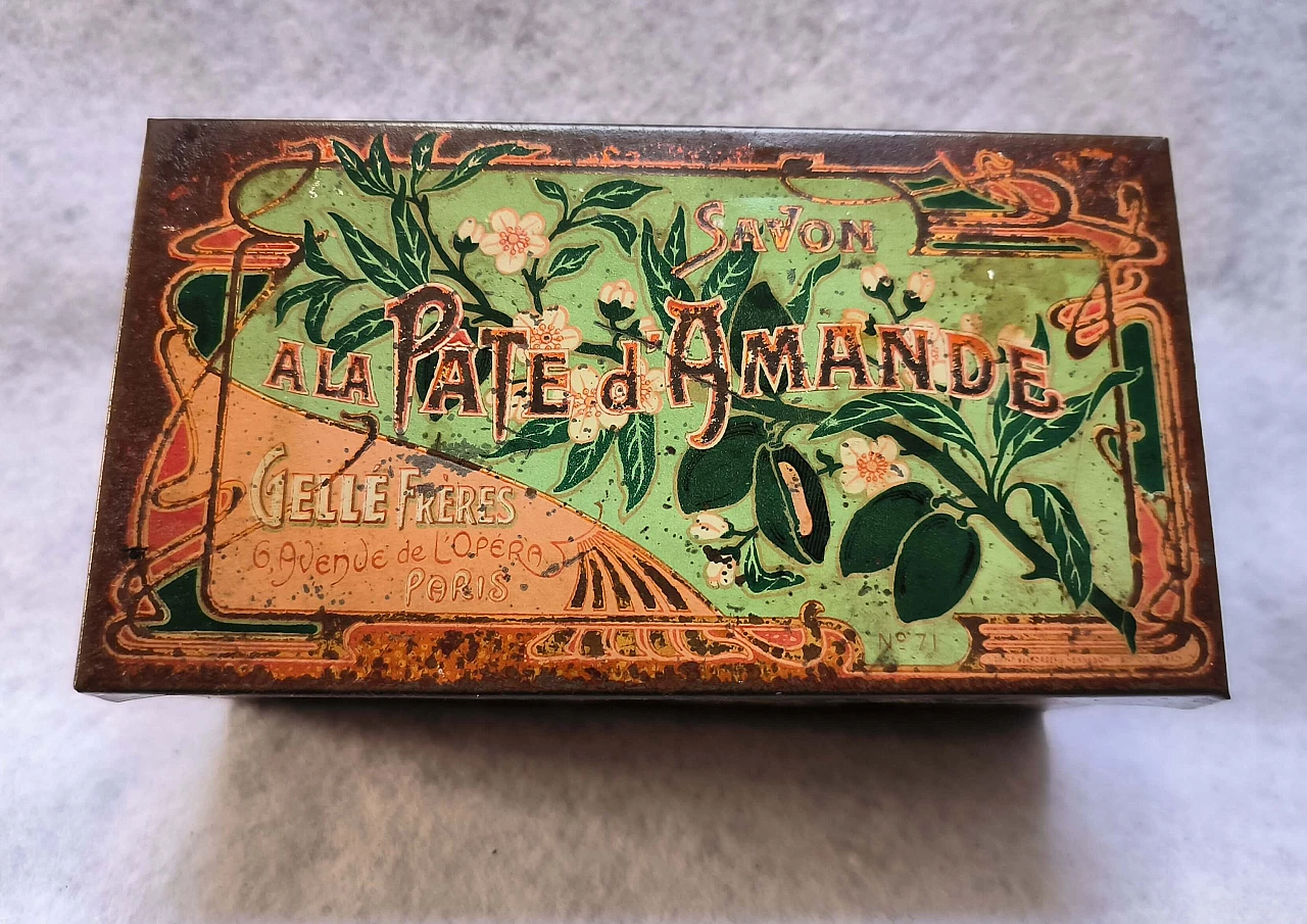 100 Scatole pubblicitarie in latta litografate XX sec 45