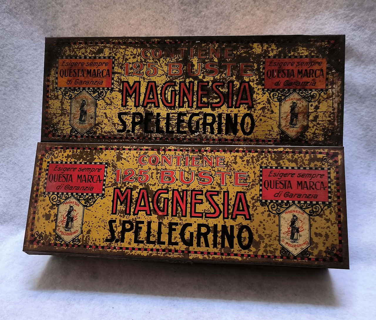 100 Scatole pubblicitarie in latta litografate XX sec 72