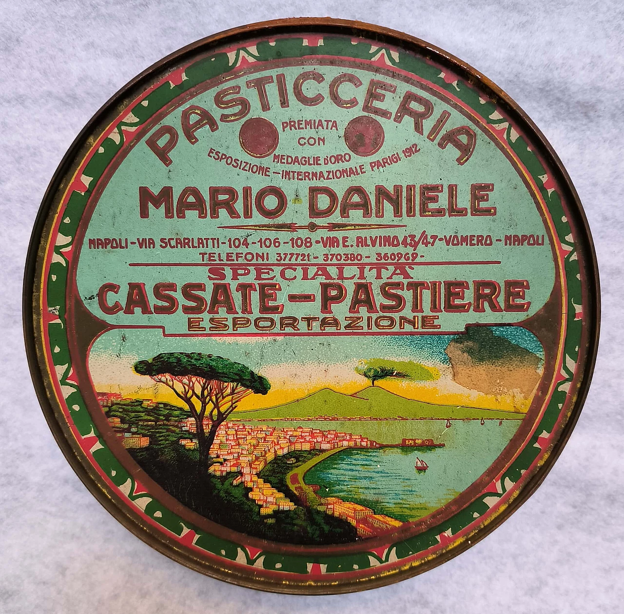 100 Scatole pubblicitarie in latta litografate XX sec 90