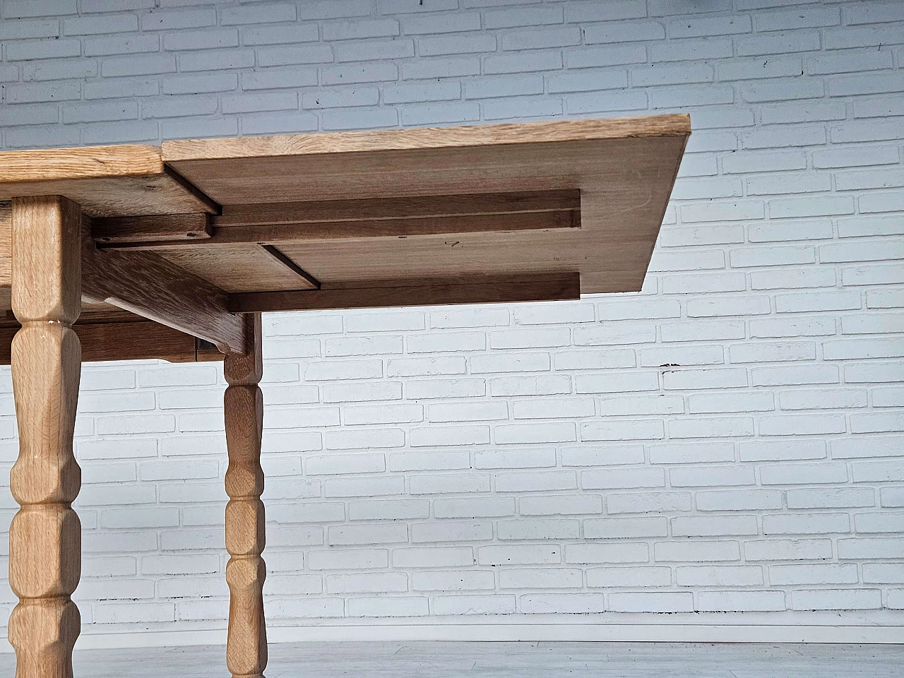 Danish solid oak extendable table, 1970s 17