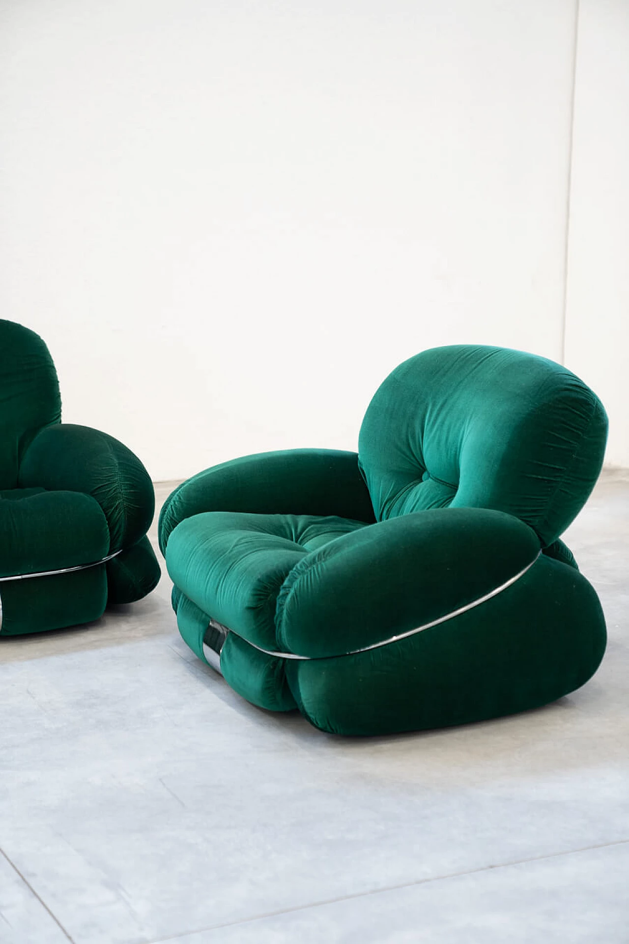 Pair of Okay armchairs and three-seater sofa by Adriano Piazzesi for 3D, 1970s 10