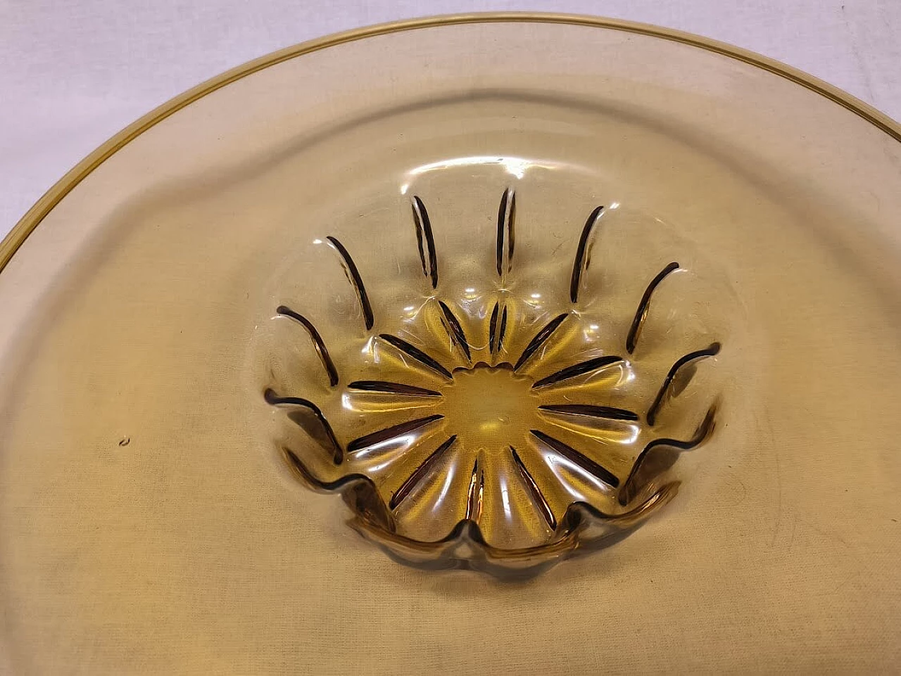 Decorative blown Murano glass plate, 1950s 5