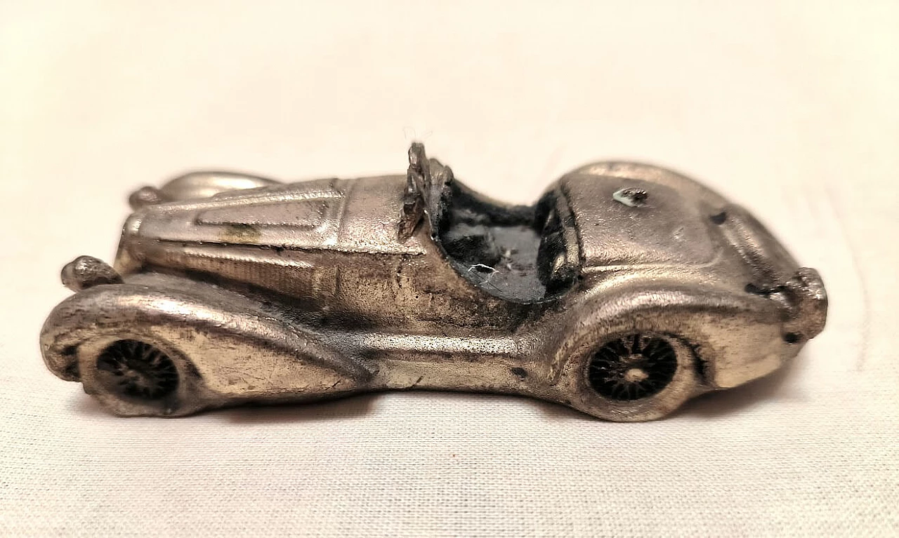 Modellino di auto Spider in metallo argentato, anni '30 1