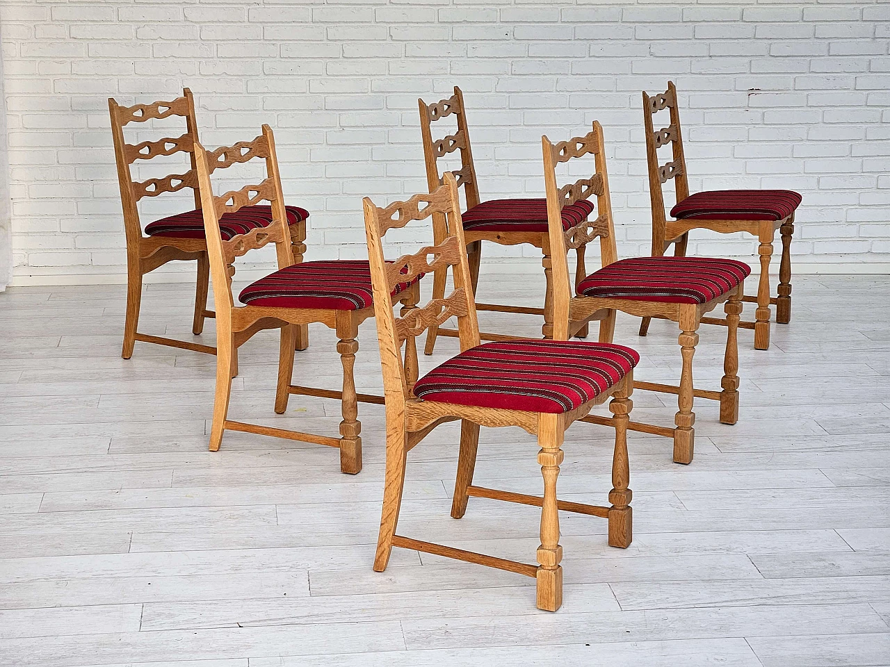 6 Danish chairs in oak and wool, 1970s 1