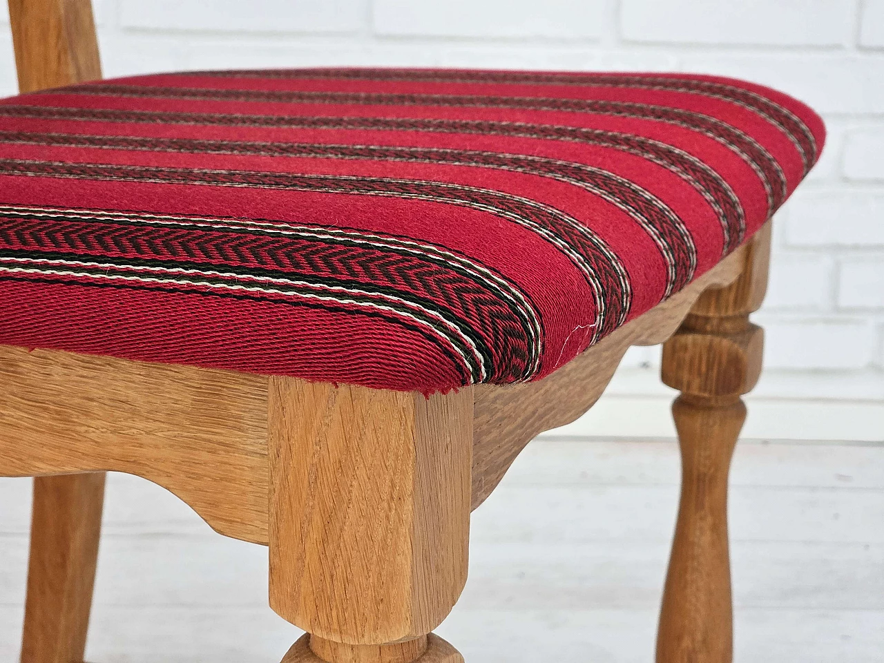 6 Danish chairs in oak and wool, 1970s 2