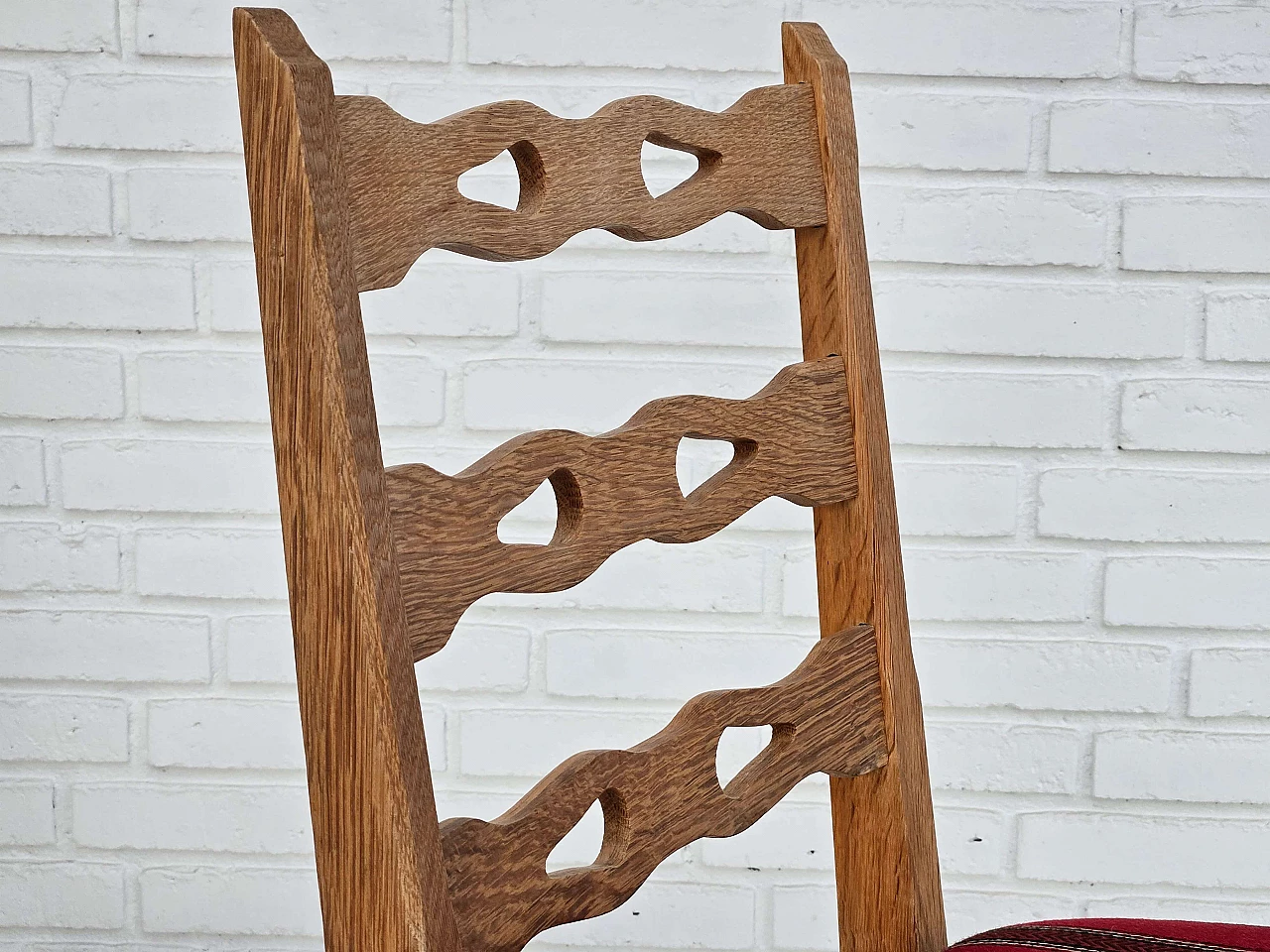 6 Danish chairs in oak and wool, 1970s 4