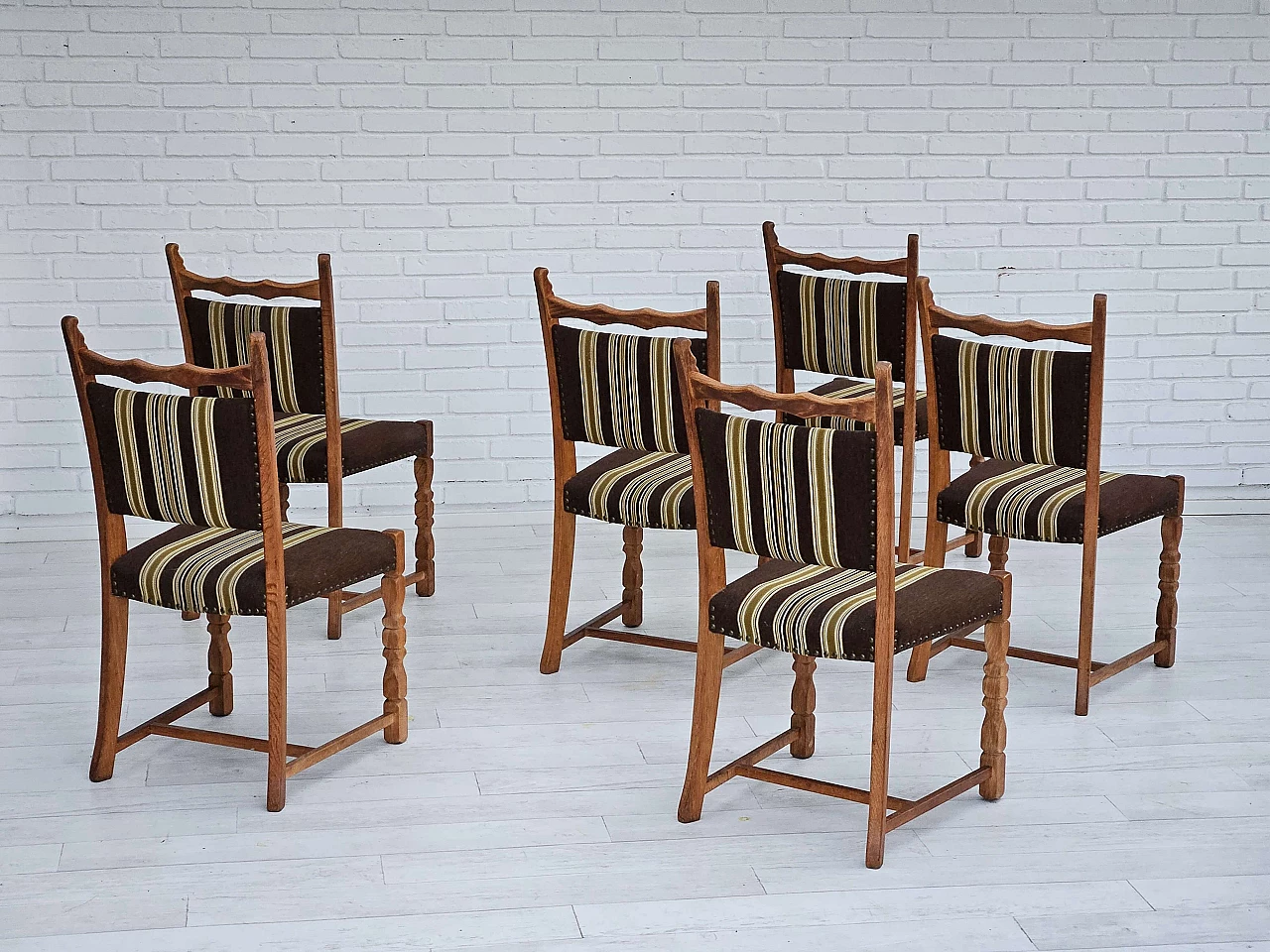 6 Danish chairs in oak and brown wool, 1970s 2