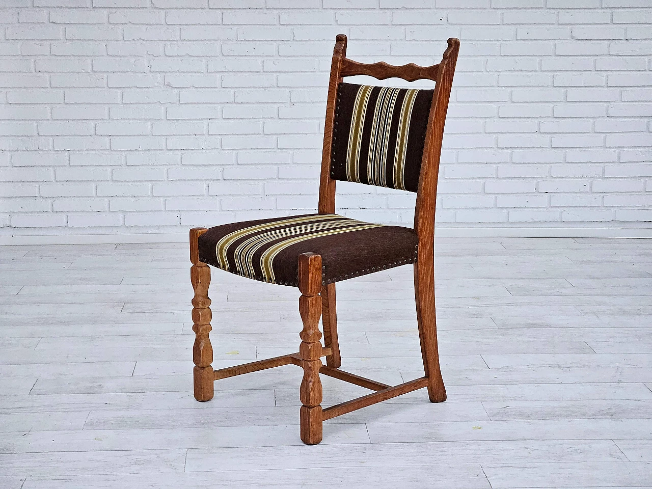 6 Danish chairs in oak and brown wool, 1970s 11