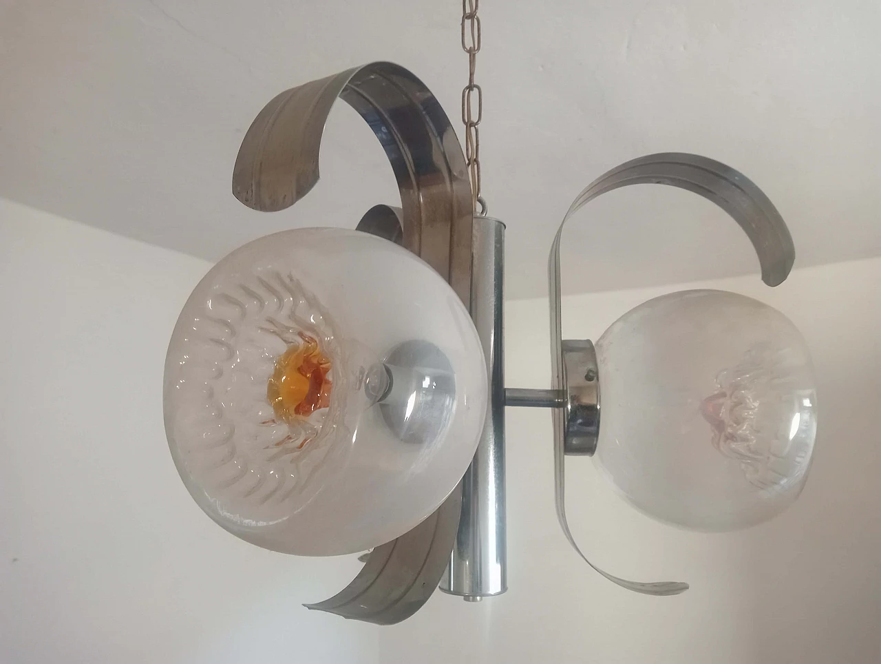 Lampadario a tre luci in vetro e metallo cromato, anni '70 11