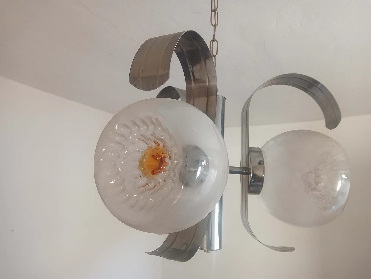 Lampadario a tre luci in vetro e metallo cromato, anni '70 12