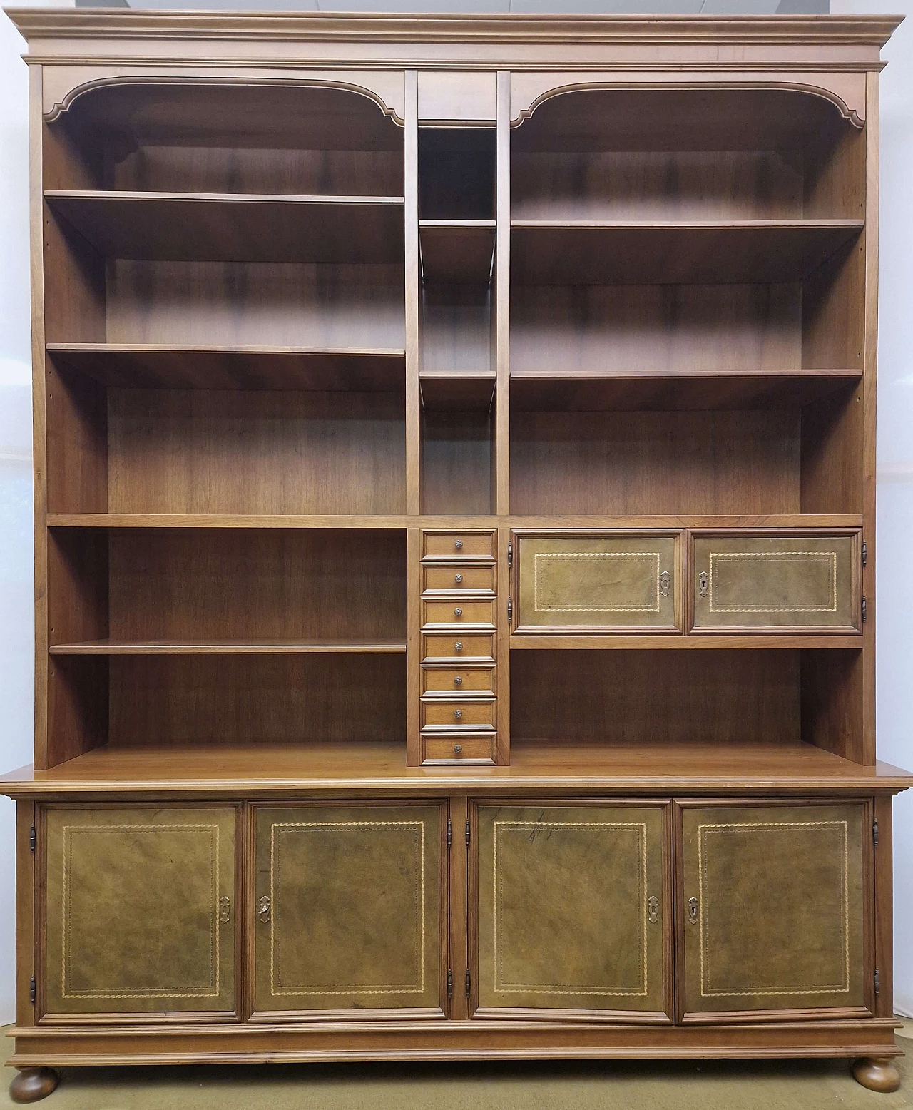 Florentine style national walnut and olive green leather bookcase, 1980s 1