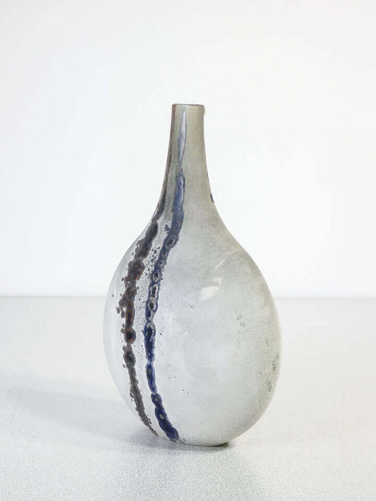 Blown sonoro glass Scavo vase by Alfredo Barbini, 1970s 6