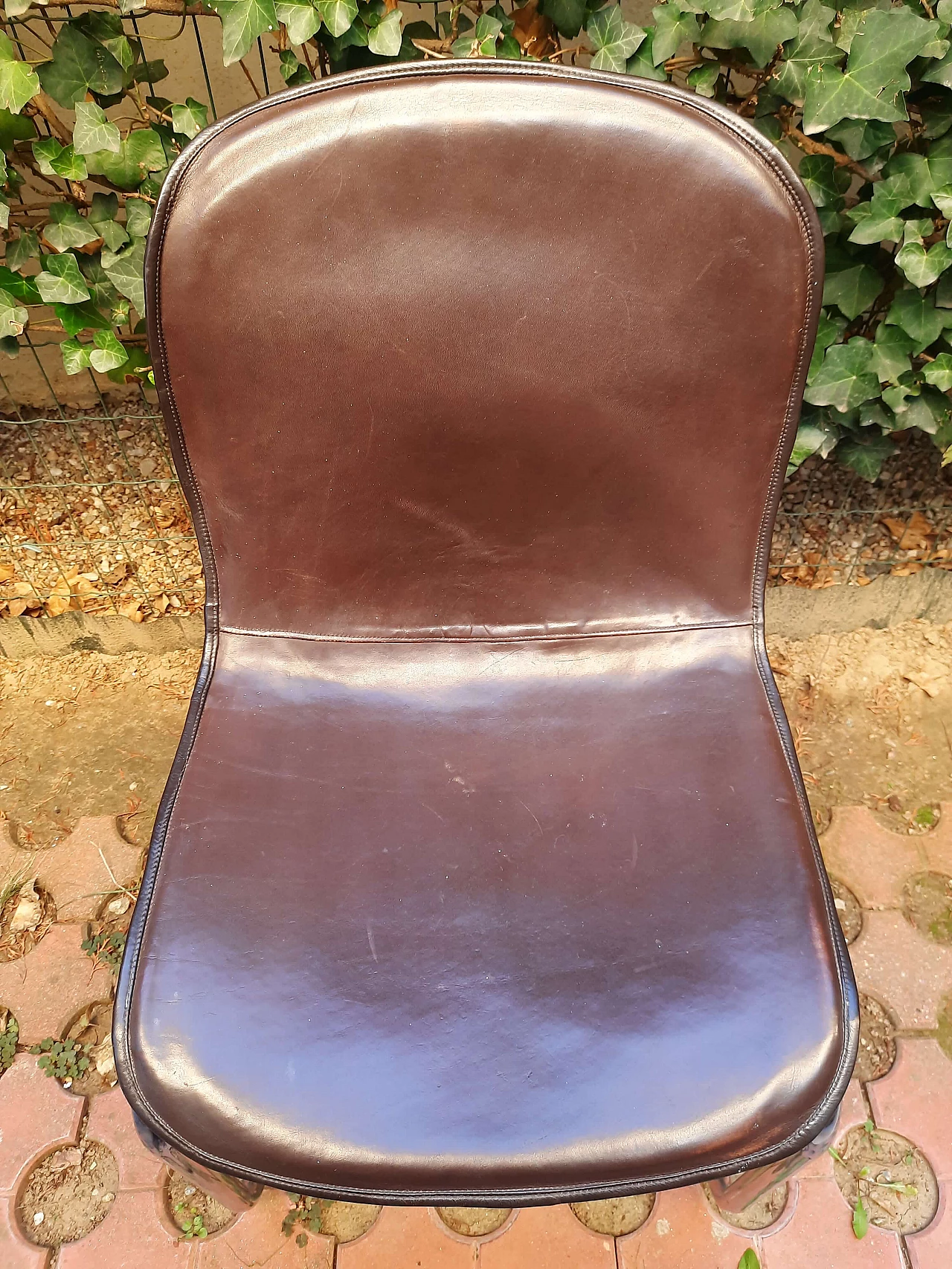 Coppia di sedie con struttura cromata rivestita in pelle di Gastone Rinaldi, anni '60 4