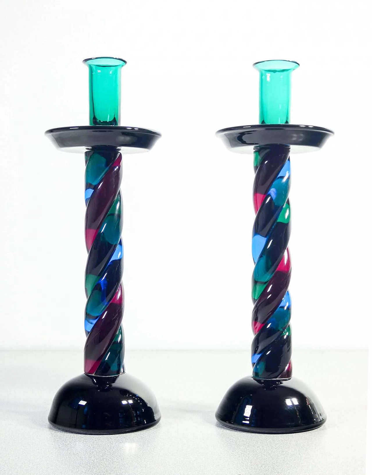 Pair of polychrome blown glass candlesticks from Murano, 1950s 3