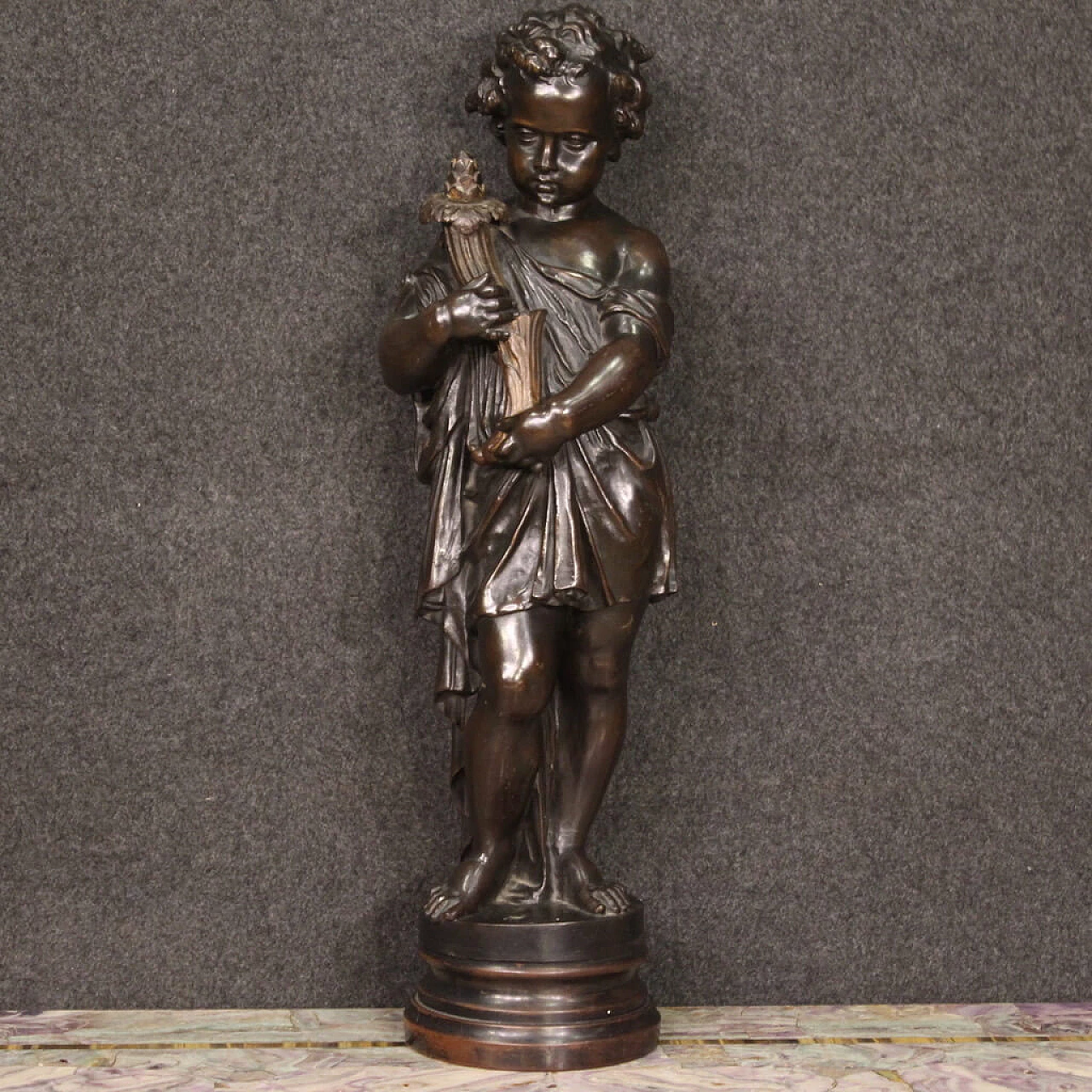 Statua di putto in metallo patinato tinto bronzo, anni '30 1