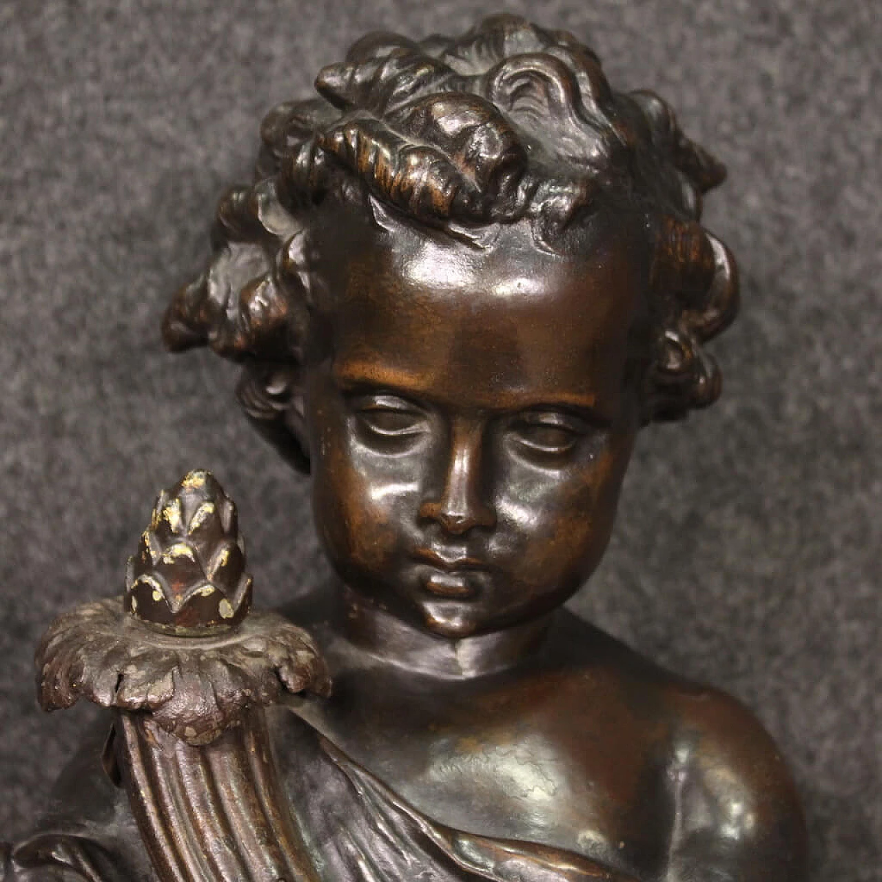 Statua di putto in metallo patinato tinto bronzo, anni '30 3