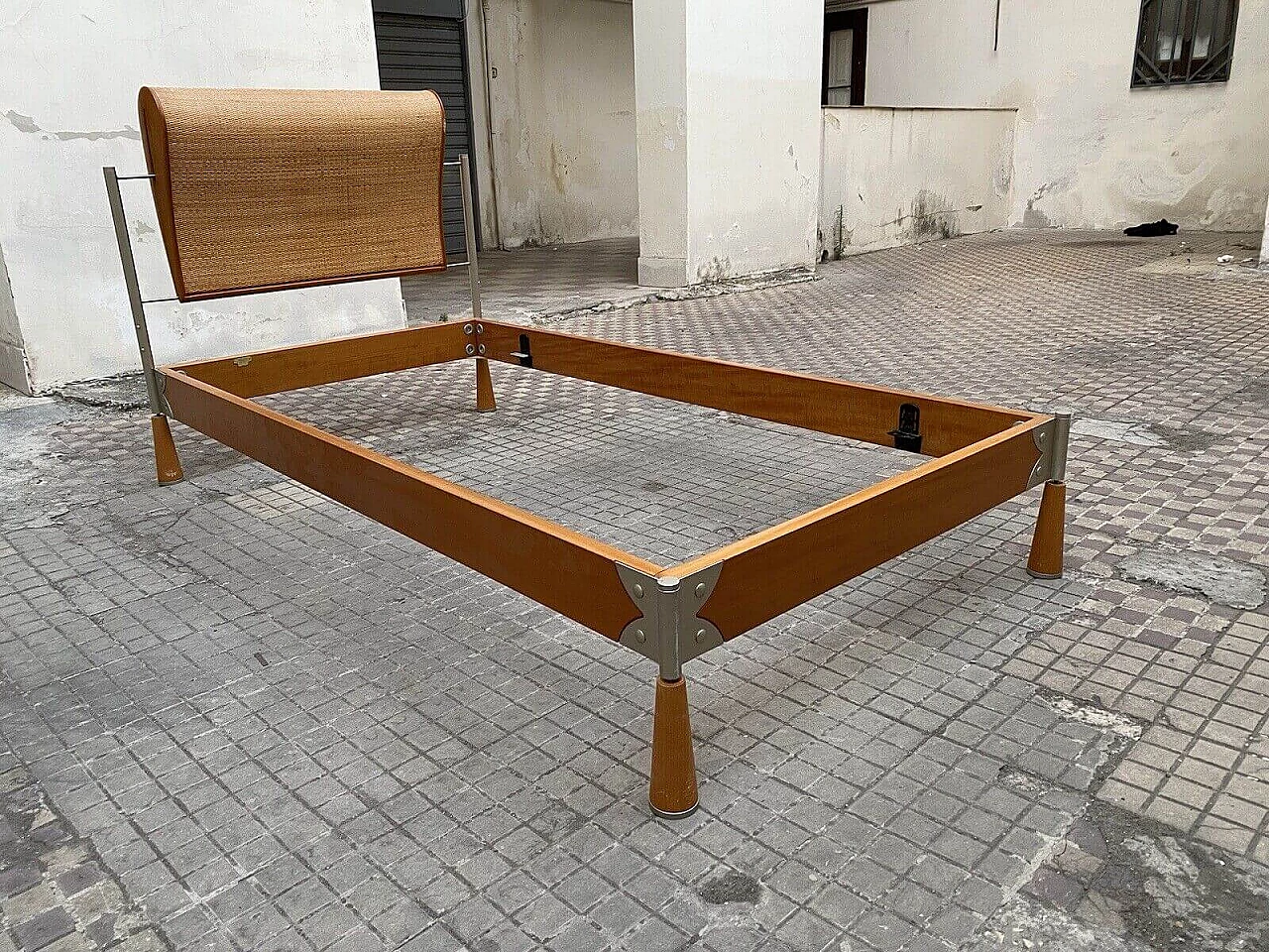 Single bed in wood, steel and wicker by Massimo Scolari for Giorgetti, 1980s 5