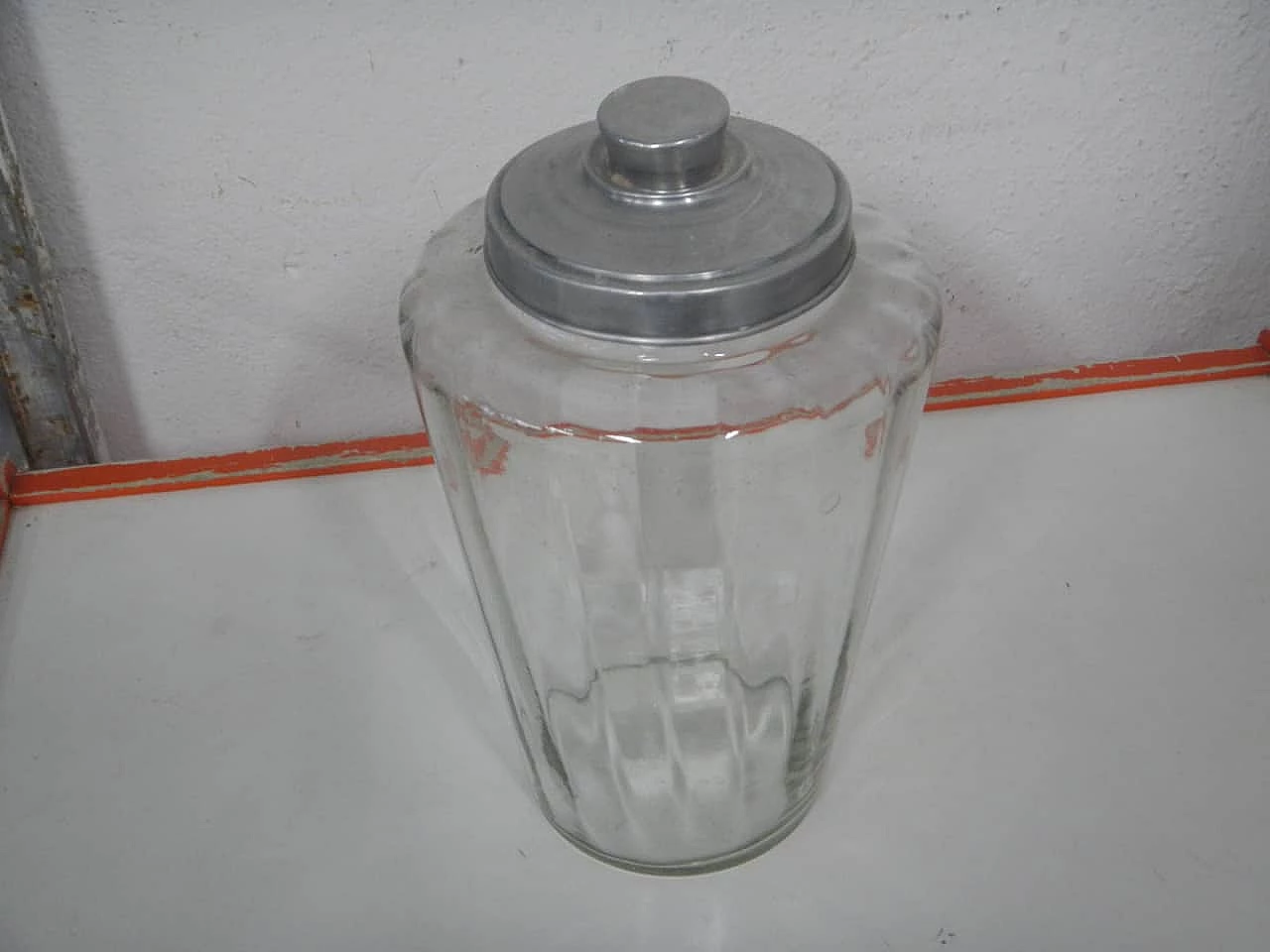 Glass store jar with aluminum lid, 1970s 1