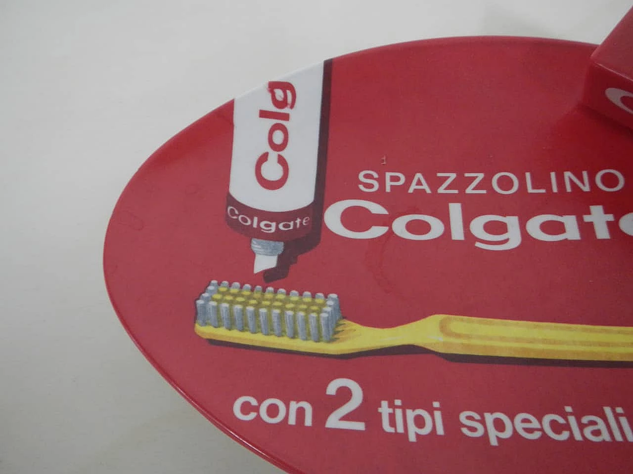 Vassoio pubblicitario Colgate in plastica, anni '60 5