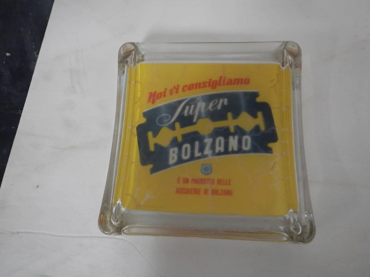 Contenitore pubblicitario in vetro di Super Bolzano, anni '60 1