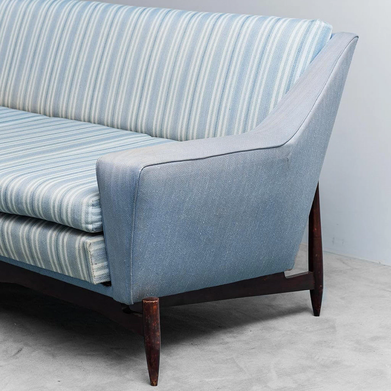 Four-seater sofa in wood and blue fabric, 1960s 2