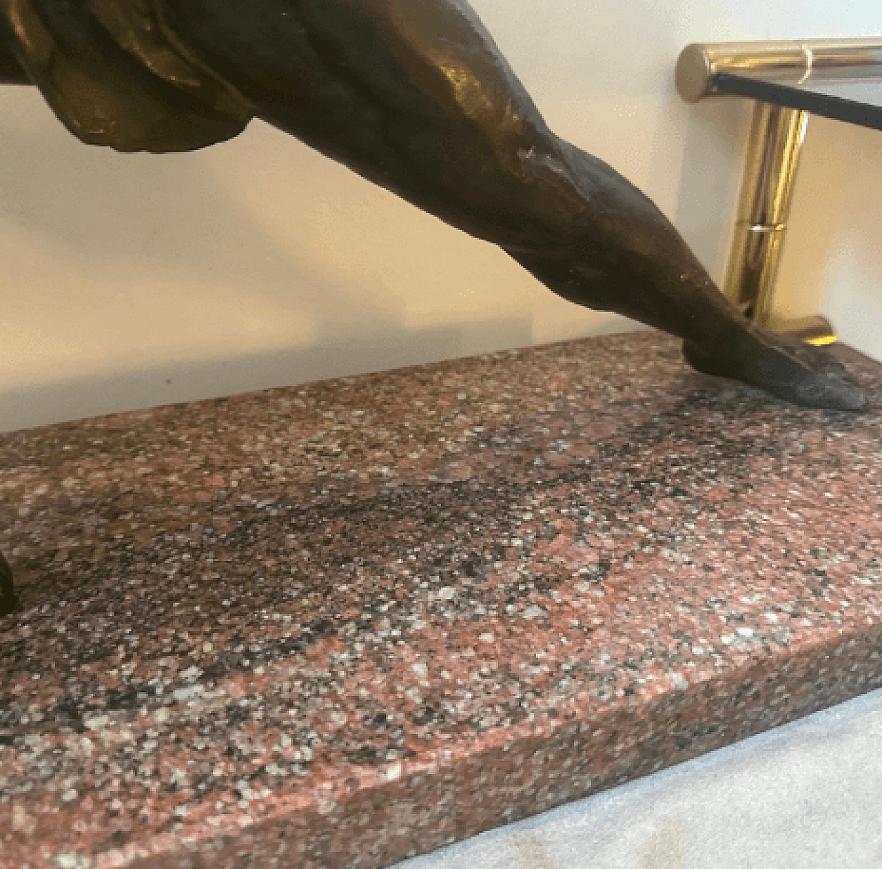 Jean de Roncourt, atleta, scultura in antimonio e marmo, anni '30 6