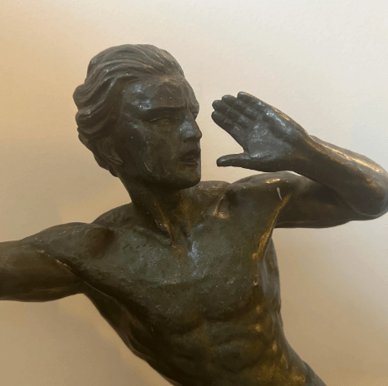 Jean de Roncourt, atleta, scultura in antimonio e marmo, anni '30 12