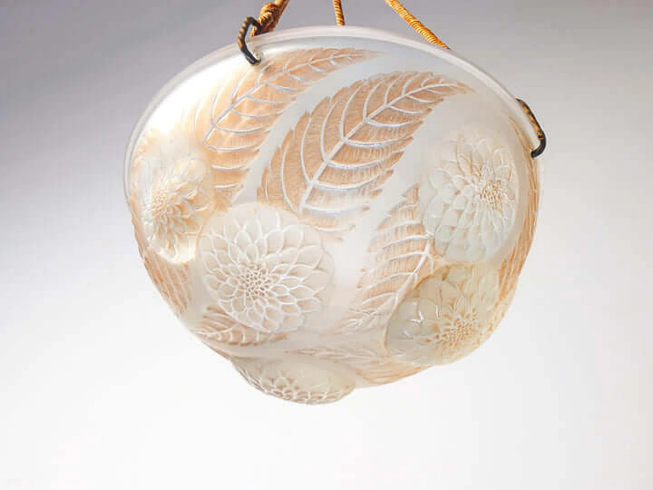 Dahlias 2459 chandelier by René Lalique, 1920s 4