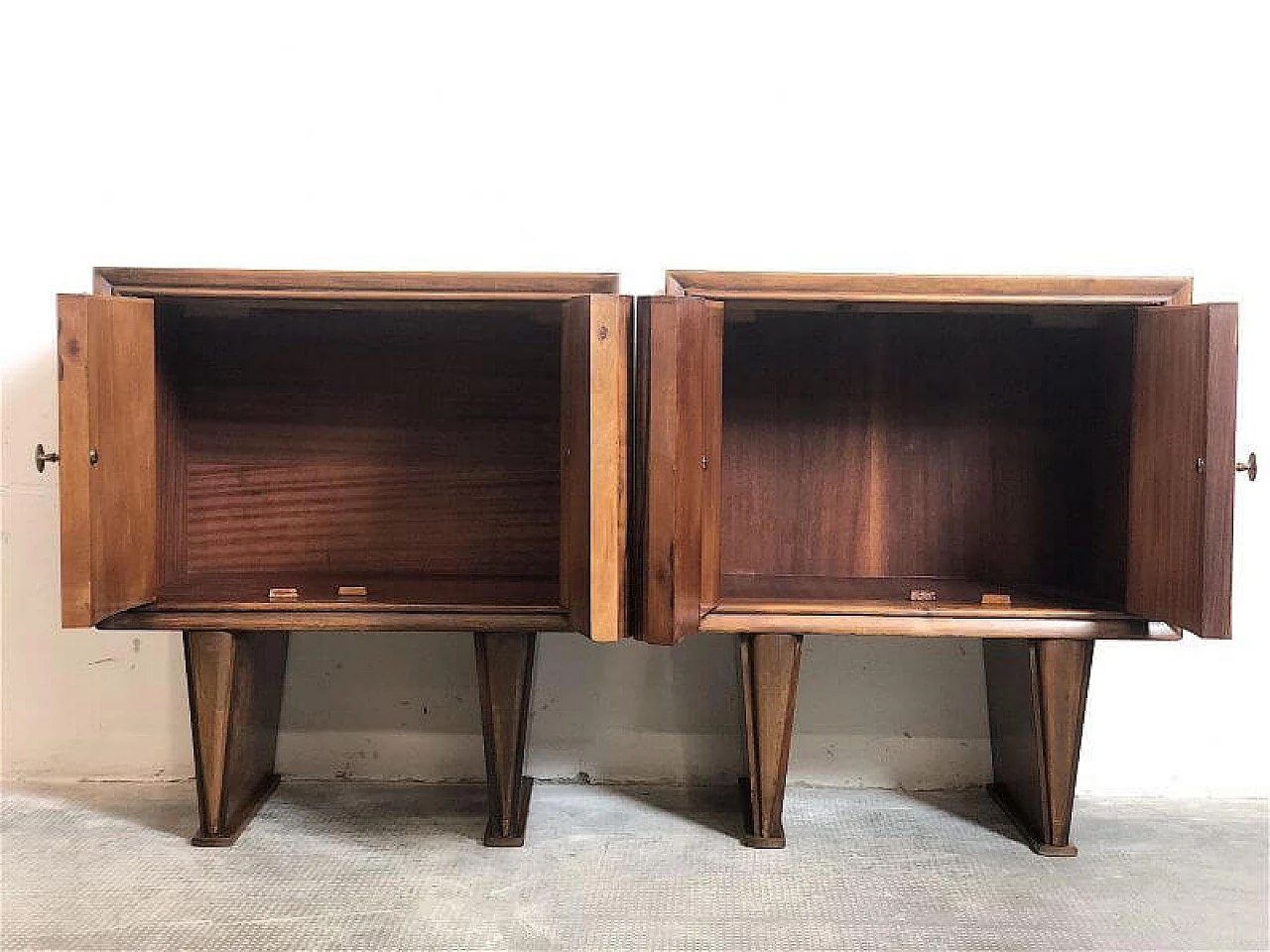 Pair of Art Deco beech and briar-root bedside tables, 1940s 6