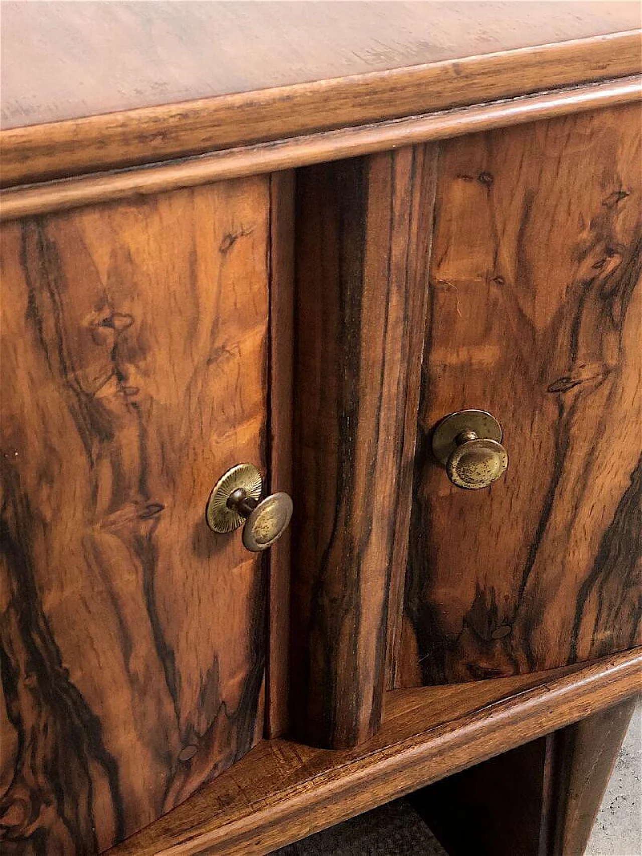 Pair of Art Deco beech and briar-root bedside tables, 1940s 9