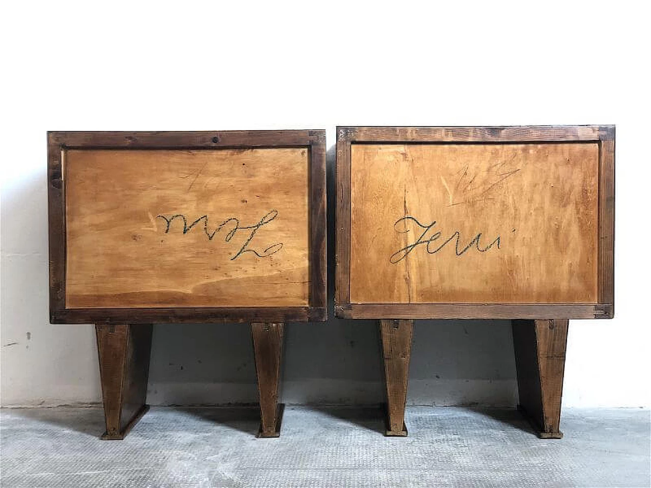 Pair of Art Deco beech and briar-root bedside tables, 1940s 12