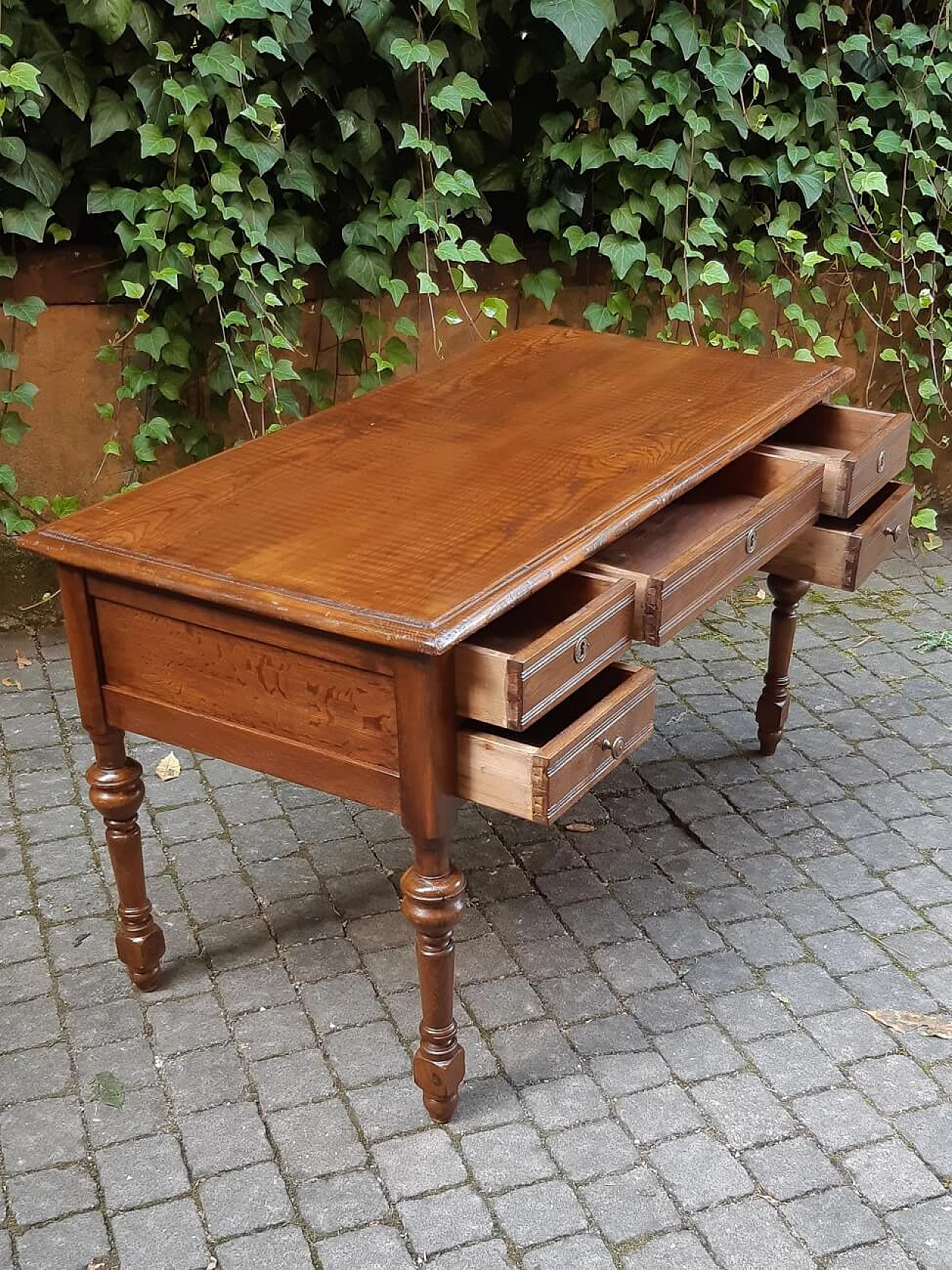 Viennese oak writing desk, second half of the 19th century 5