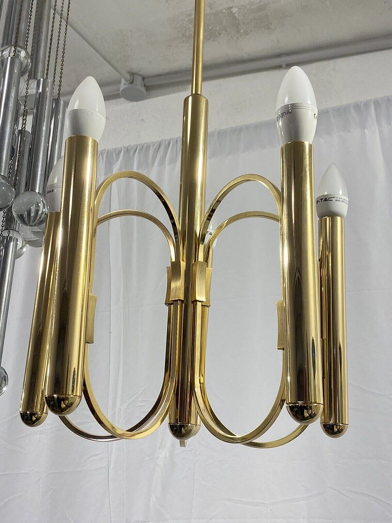 Lampadario in ottone a 5 luci di Gaetano Sciolari, metà '900 3