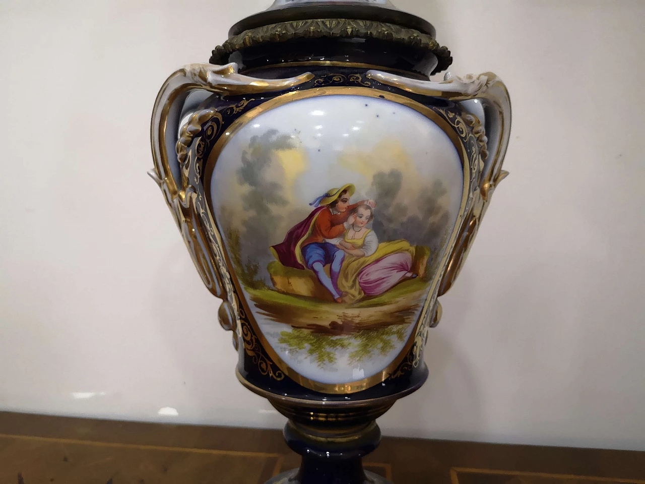 Lampada a petrolio in porcellana di Sèvres, metà '800 4