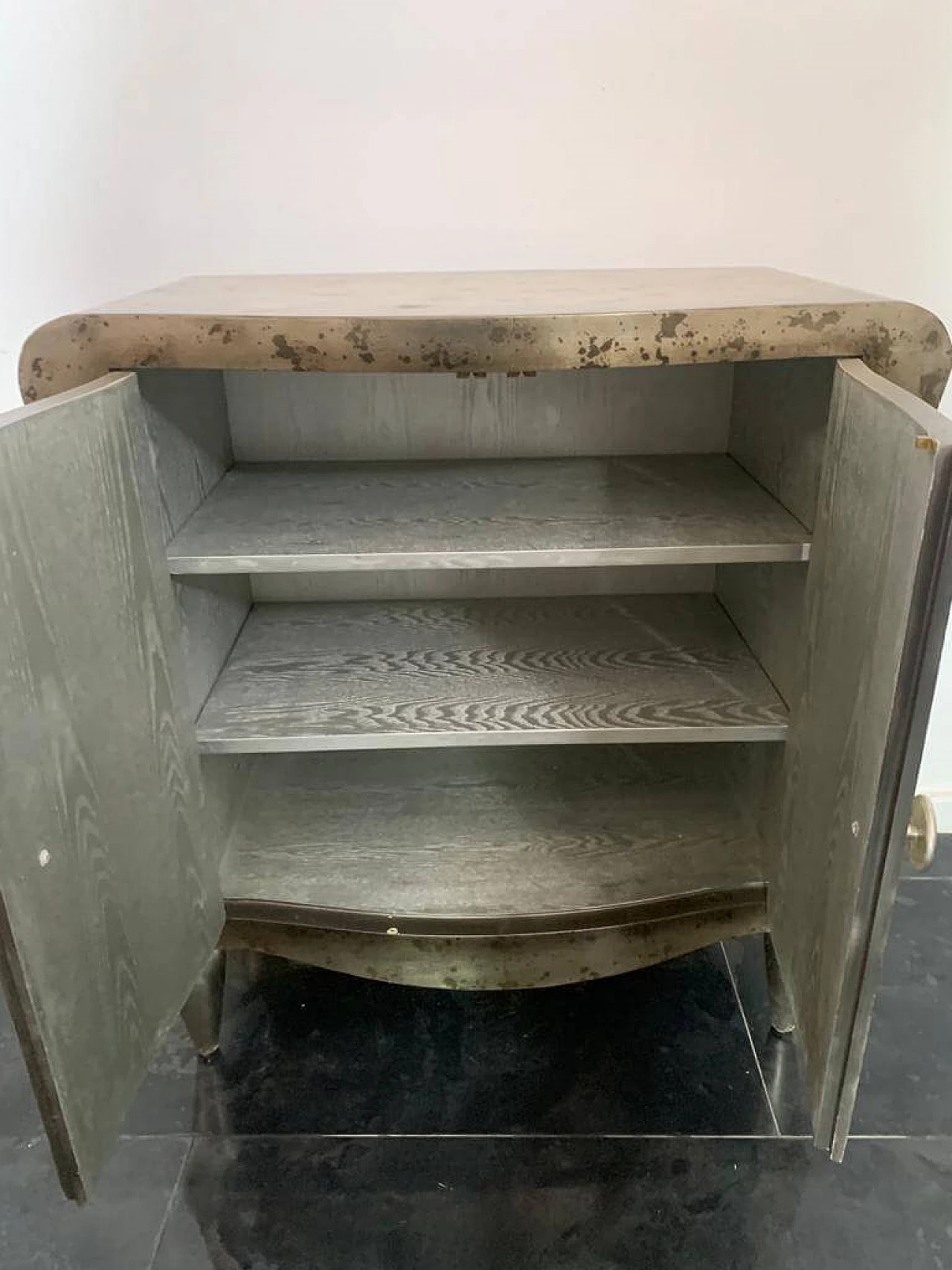 Lacquered sideboard by Lam Lee Group Dallas, 1990s 6