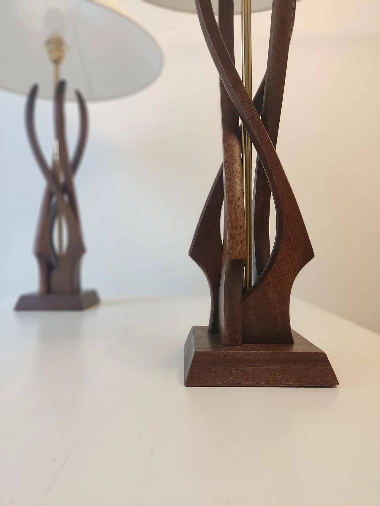 Pair of organic table lamps with walnut base, 1960s 6