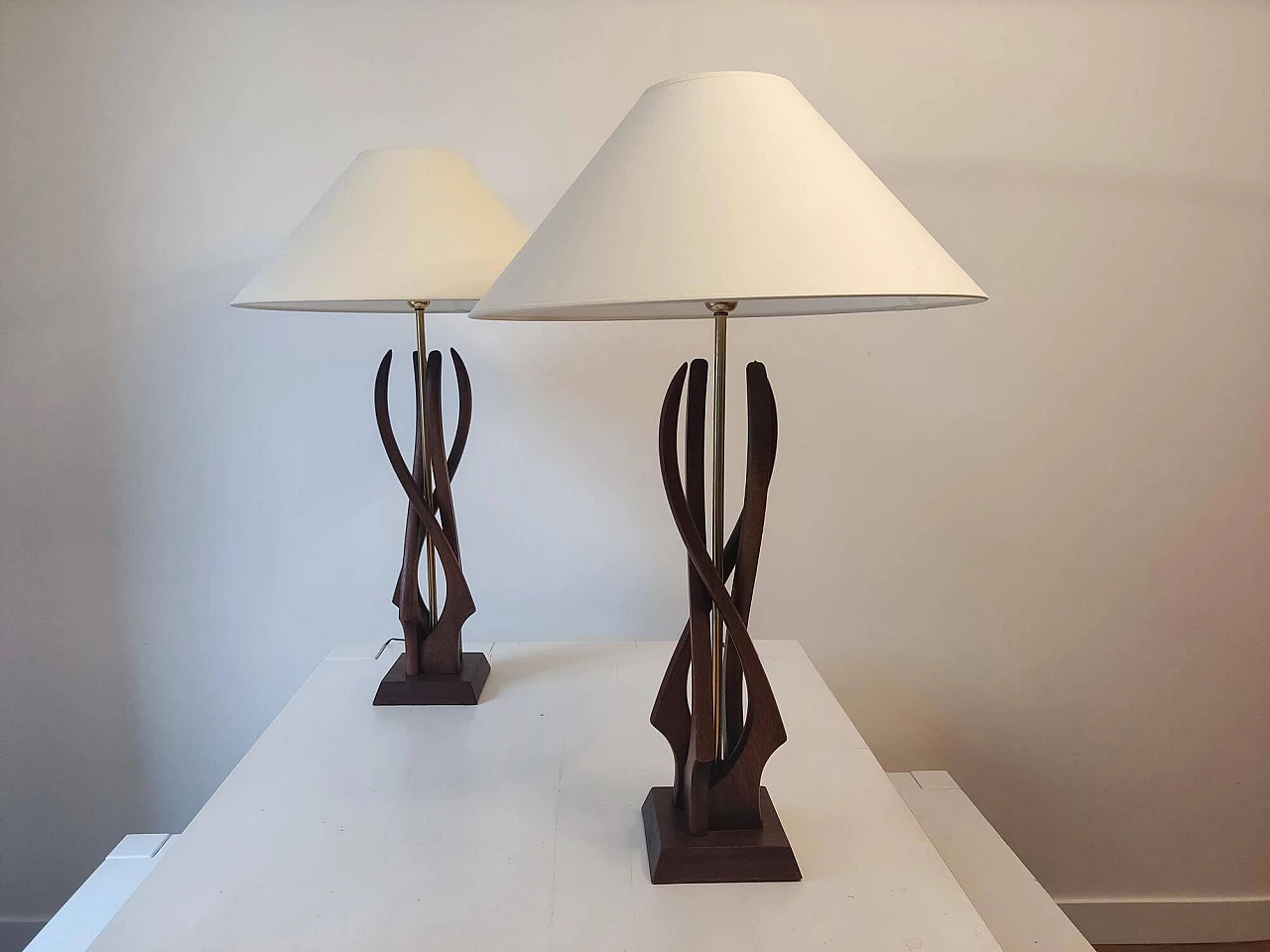 Pair of organic table lamps with walnut base, 1960s 7